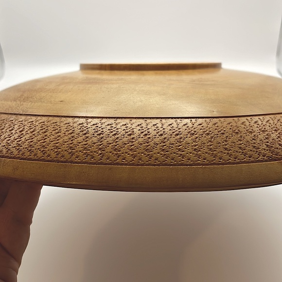 Handmade, beautiful Norway Maple bowl, nice detail, signed by artist Ron Brown - Picture 6 of 10